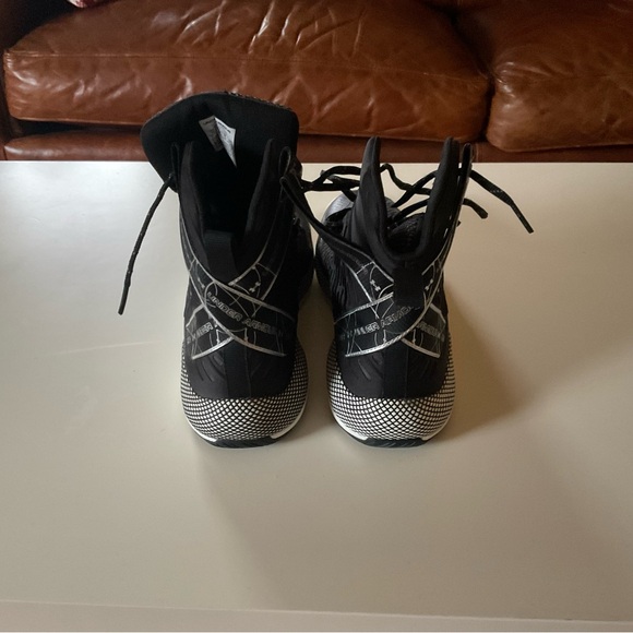 Under Armour HOVR Ace Women’s Volleyball Sneakers Size 10 Black - Picture 2 of 8